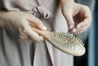 Queda de Cabelo: quando se preocupar e como tratar de verdade?